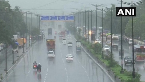 ಕೃಷ್ಣಗಿರಿ, ತಿರುಪತ್ತೂರ್, ವೆಲ್ಲೂರಿನಲ್ಲಿ ಮಳೆ 