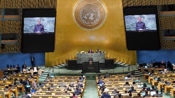 ಮಾಧ್ಯಮಗಳ ಬಗ್ಗೆ 