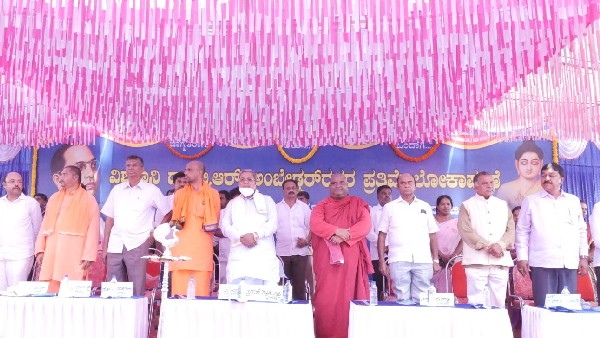 ವರುಣಾದಲ್ಲಿ ಸಿದ್ದು, ಯತೀಂದ್ರಗಾಗಿ ಕ್ಷೇತ್ರ ಹುಡುಕಾಟ 