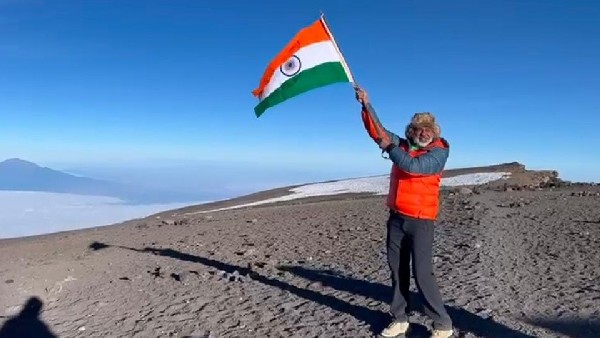 ಗಿರೀಶ್ ಸಾಧನೆಗೆ ಅಭಿನಂದನೆಗಳ ಮಹಾಪೂರ ಗಿರೀಶ್ ಸಾಧನೆಗೆ ಅಭಿನಂದನೆಗಳ ಮಹಾಪೂರ