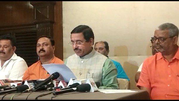 BDA Scam: Yediyurappa will come out with clean hands, Pralhad Joshi confidence in Hubballi 