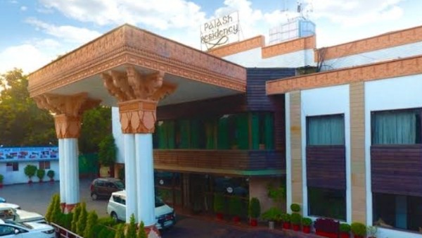 ವಸತಿ ಮತ್ತು ಆಹಾರದ ಮೇಲೆ 20% ರಿಯಾಯಿತಿ ವಸತಿ ಮತ್ತು ಆಹಾರದ ಮೇಲೆ 20% ರಿಯಾಯಿತಿ