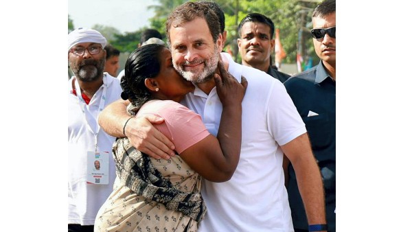 ರಾಹುಲ್ ಅವರನ್ನು ಭೇಟಿಯಾಗಲು ಜನರ ಉತ್ಸಾಹ ರಾಹುಲ್ ಅವರನ್ನು ಭೇಟಿಯಾಗಲು ಜನರ ಉತ್ಸಾಹ