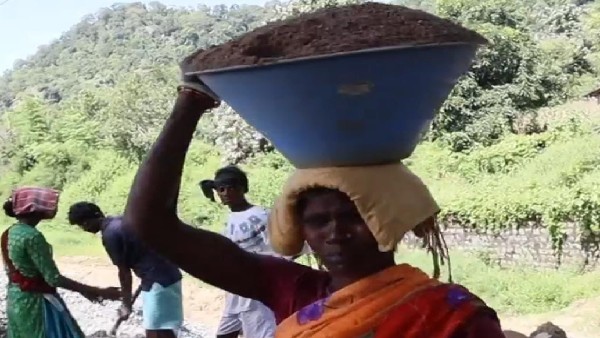 ಕೂಲಿ ಕೆಲಸ ಮಾಡದಿದ್ದರೆ ಸಂಸಾರ ನಡೆಸುವುದು ಹೇಗೆ? ಕೂಲಿ ಕೆಲಸ ಮಾಡದಿದ್ದರೆ ಸಂಸಾರ ನಡೆಸುವುದು ಹೇಗೆ?