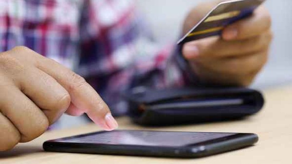  ಫೋನ್‌ ಕರೆಗಳ ಮೂಲಕ