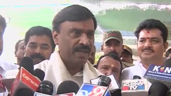 Gali Janardhana Reddy visits Ballari, reveals about CBI officers Harassment 