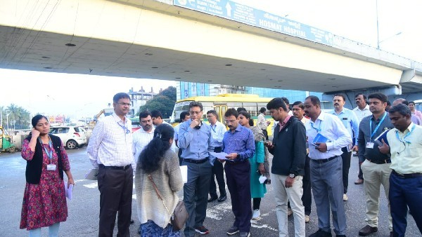 ಪಾದಚಾರಿ ಒತ್ತುವರಿ ತೆರವು ಮಾಡಲು ಸೂಚನೆ