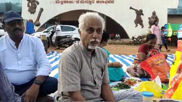 ಅಂಗವಿಕಲ ಮಕ್ಕಳು ಹುಟ್ಟುತ್ತಾರೆನ್ನುವುದು ಸುಳ್ಳು ಅಂಗವಿಕಲ ಮಕ್ಕಳು ಹುಟ್ಟುತ್ತಾರೆನ್ನುವುದು ಸುಳ್ಳು