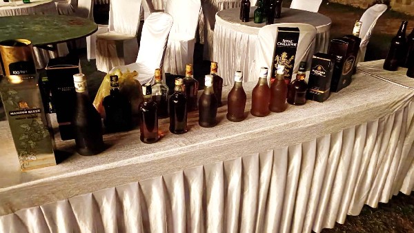 ಚಿತ್ರೀಕರಣ ಸ್ಥಗಿತಗೊಳಿಸಿದ ಚಿತ್ರತಂಡ 