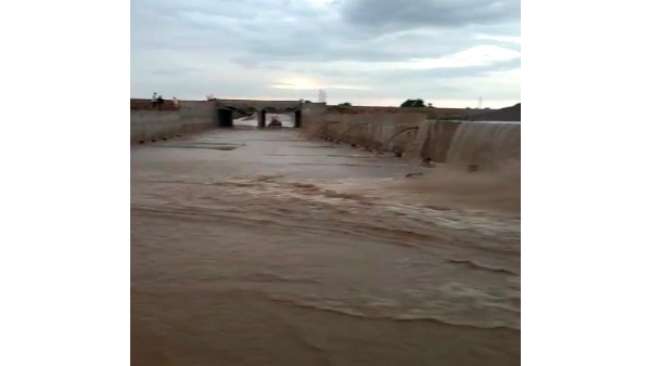 Kuknoor: Unscientific bridge work, worried motorists