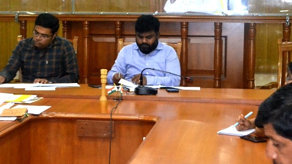 Fertilizer, seeds should not lacking; Bagalkot District Commissioner alert 