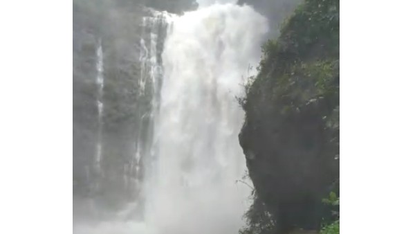 ಧಾರ್ಮಿಕ ಕ್ಷೇತ್ರವಾಗ್ತಿದೆಯಾ ದೇವರ ಮನೆ? ಧಾರ್ಮಿಕ ಕ್ಷೇತ್ರವಾಗ್ತಿದೆಯಾ ದೇವರ ಮನೆ?