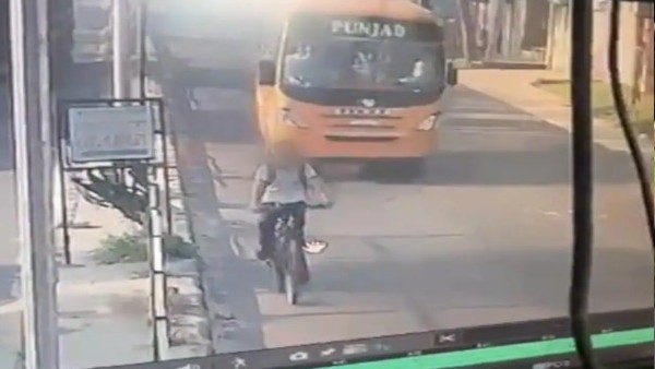 ಕೊನೆಗೂ ಬಾಲಕನನ್ನು ಪತ್ತೆ ಮಾಡಿದ ದೆಹಲಿ ಪೊಲೀಸ್ ಕೊನೆಗೂ ಬಾಲಕನನ್ನು ಪತ್ತೆ ಮಾಡಿದ ದೆಹಲಿ ಪೊಲೀಸ್