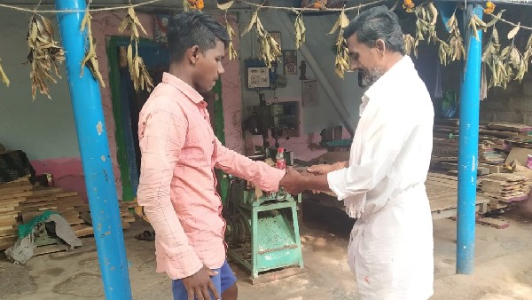 ಉರುಕುಂದಪ್ಪ ಬಡಿಗೇರ್ ಕೈಗುಣಕ್ಕೆ ಜನ ಮೆಚ್ಚುಗೆ