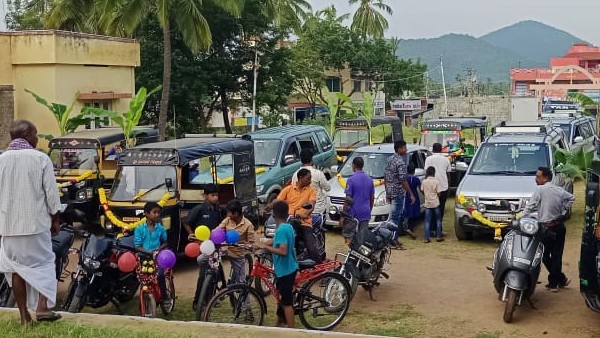 ಕಂಗೊಳಿಸುತ್ತಿರುವ ದೇವಸ್ಥಾನಗಳು 