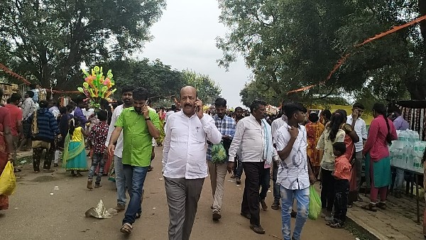 ಜಲಾಶಯ ನೋಟಕ್ಕೆ ಮನಸೋತ ಪ್ರವಾಸಿಗರು 