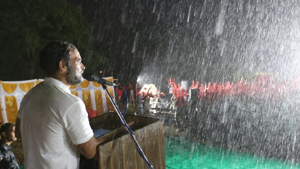 Rahul Gandhis speech in the rain: Ramya sings the praises of the leader Rahul Gandhis speech in the rain: Ramya sings the praises of the leader