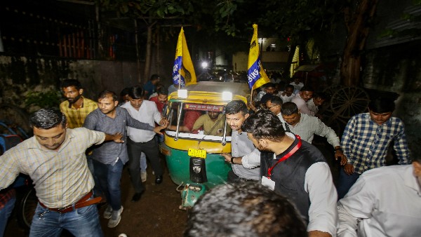 ವಿಕ್ರಮ್ ದಾಂತಾನಿ ಬಾಯಲ್ಲಿ ಮೋದಿ ನಾಮಸ್ಮರಣೆ! ವಿಕ್ರಮ್ ದಾಂತಾನಿ ಬಾಯಲ್ಲಿ ಮೋದಿ ನಾಮಸ್ಮರಣೆ!