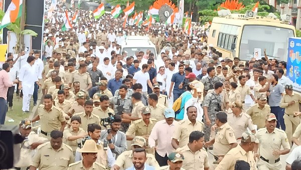  ಪಾದಯಾತ್ರೆಯನ್ನು ದುರ್ಬಲಗೊಳಿಸುವ ಹುನ್ನಾರ