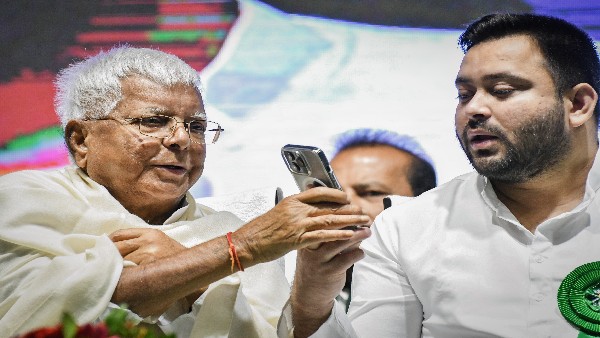 ತಂದೆ ಗೈರು ಹಾಜರಾಗಿರುವ ಬಗ್ಗೆ ಪುತ್ರನ ಮೌನ 