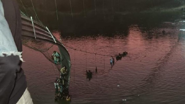 Morbi bridge collapse in Gujarat several people drown in river suspected 