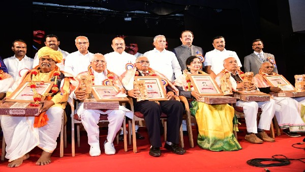 ವೃದ್ದಾಶ್ರಮಗಳ ಹೆಚ್ಚಳ ಖೇದಕರ: ವೃದ್ದಾಶ್ರಮಗಳ ಹೆಚ್ಚಳ ಖೇದಕರ: