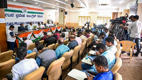 ಸಾಲ ಮಾಡಿ ಲಂಚ ನೀಡಿದ್ದಾರೆ ಸಾಲ ಮಾಡಿ ಲಂಚ ನೀಡಿದ್ದಾರೆ