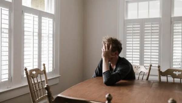 Know How Many People Took Mental Health Care During Covid in Karnataka Know How Many People Took Mental Health Care During Covid in Karnataka