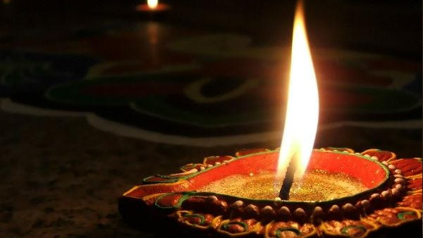 ದೀಪಾವಳಿಯಂದು ಲಕ್ಷ್ಮಿ ಪೂಜೆಗೆ ಬೇಕಾಗುವ ವಸ್ತುಗಳು: