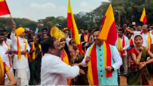 ಡಾ.ರಾಜ್‌ ಹಾಡಿಗೆ ಹೆಜ್ಜೆ ಹಾಕಿದ ಸಚಿವರು 