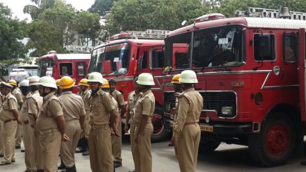 ಪಟಾಕಿಗಳ ಅನಧಿಕೃತ ಮಾರಾಟ