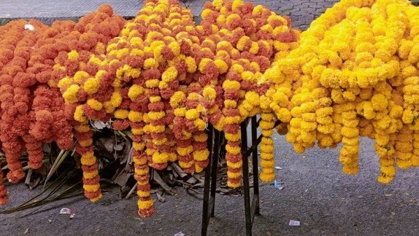  ಬೆಲೆ ಏರಿಕೆಯಿಂದ ವಾಣಿಜ್ಯ ನಗರಿ ಜನ ತ್ತತ್ತರ 