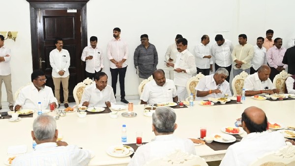 KCR new political party: Farmers union ministers, HD Kumaraswamy Thirumavalavan join CM KCR for breakfast KCR new political party: Farmers union ministers, HD Kumaraswamy Thirumavalavan join CM KCR for breakfast
