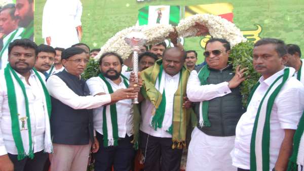 ಬೆಂಗಳೂರಿನ ಸಮಸ್ಯೆ ಪರಿಹರಿಸಲು ಜೆಡಿಎಸ್ ಗೆಲ್ಲಬೇಕು