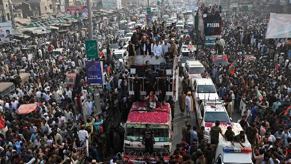 Protest Rally: Pakistani Journalist Killed In Imran Khans Protest Rally Truck