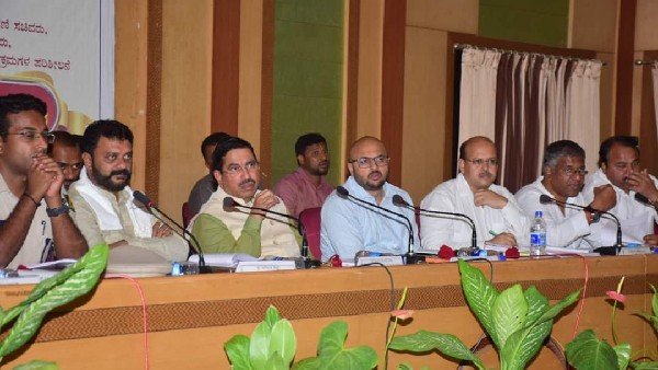 ಉದ್ಯೋಗ ಬೇಡಿಕೆ ಈಡೇರಿಕೆ