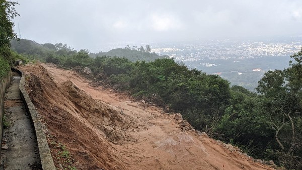 Mysore: Landslide Due To Heavy Rain At Chamundi Hills 