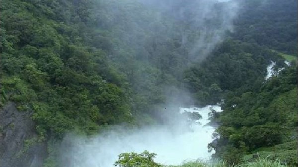 ಕೊಡಗಿನ ಮಟ್ಟಿಗೆ ಇದು ಅತಿದೊಡ್ಡ ಜಲಪಾತ 