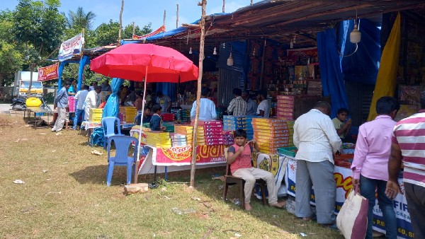  ಪಟಾಕಿ ಮಳಿಗೆಗೆ ತಗುಲುವ ವೆಚ್ಚ 