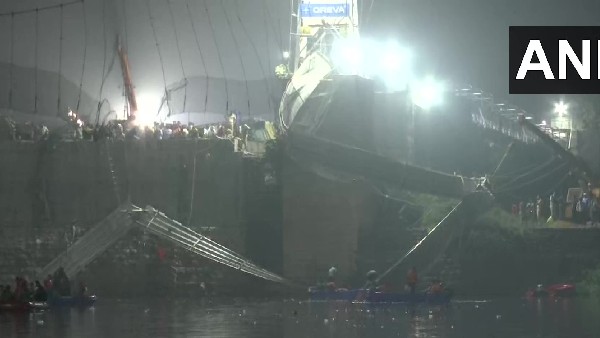 ಬ್ರಿಟಿಷರ ಕಾಲದ ಸೇತುವೆಯ ಮೇಲೆ ಭಾರಿ ಜನಸಂದಣಿ 