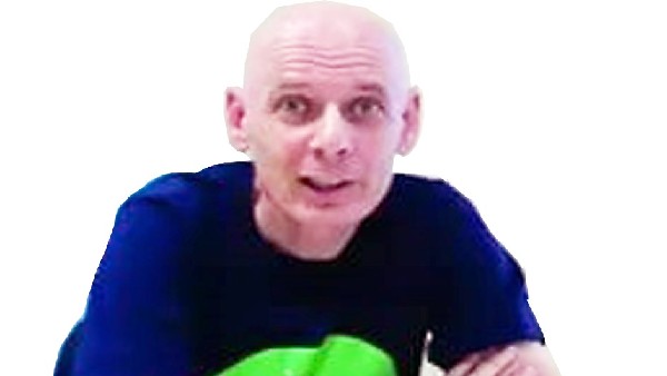 ಸಮ್ಮೇಳನಗಳಿಗೆ ಆಗಮಿಸುವ ಹೆಂದ್ರಿಕ್ 