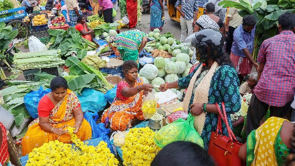 ಬಾಳೆದಿಂಡು ಕೂಡ ಕಡಿಮೆಗೆ ಸಿಕ್ಕೋಲ್ಲ! 