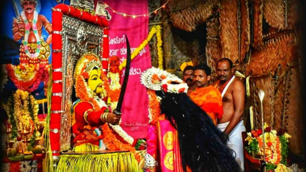 ನ್ಯಾಯಾಲಯದಲ್ಲಿ ಬಗೆಹರಿಯದ ಸಮಸ್ಯೆಗೆ ಪರಿಹಾರ ನ್ಯಾಯಾಲಯದಲ್ಲಿ ಬಗೆಹರಿಯದ ಸಮಸ್ಯೆಗೆ ಪರಿಹಾರ