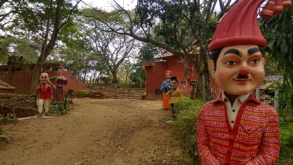 ದೇಶದ ವಿವಿಧ ಬುಡಕಟ್ಟುಗಳ ಮಾದರಿಗಳನ್ನು ಕಣ್ಣು ತುಂಬಿಕೊಳ್ಳಿ! 