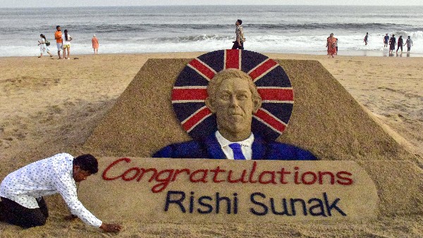 ವಲಸೆಯ ಮೇಲೆ ಬಿಗಿಯಾದ ನಿಯಂತ್ರಣ? ವಲಸೆಯ ಮೇಲೆ ಬಿಗಿಯಾದ ನಿಯಂತ್ರಣ?