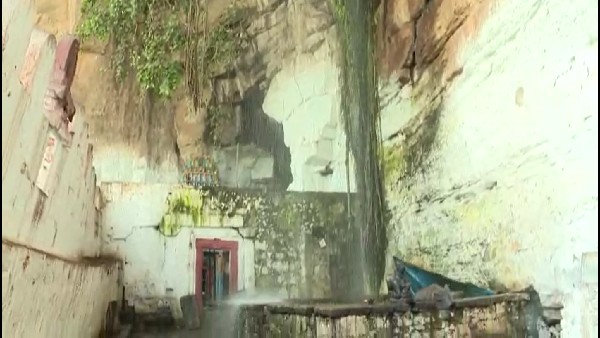 ಧುಮ್ಮಿಕ್ಕುವ ಅಂತರಗಂಗೆಯ ವೈಭವ 