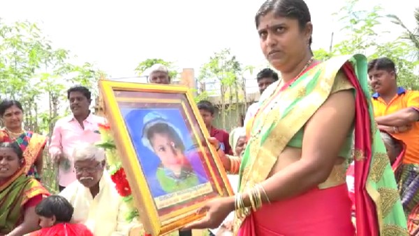  ಪುಣ್ಯ ಸ್ಮರಣೆಯಂದ 40 ಕುಟುಂಬಕ್ಕೆ ಸೈಟ್ ವಿತರಣೆ