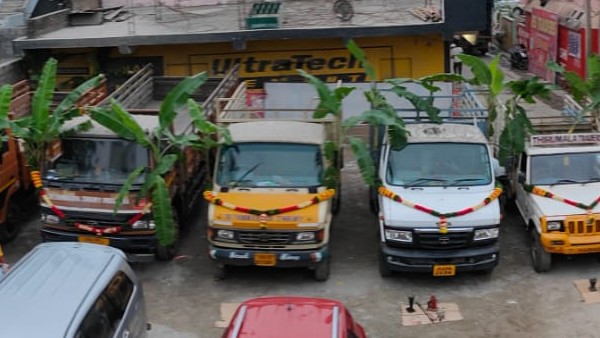 ಆಯುಧ ಪೂಜೆ ಸಂಭ್ರಮ 