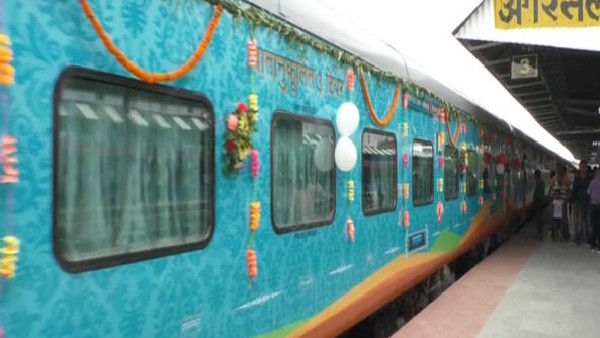  ಮೈಸೂರು-ಬೆಳಗಾವಿ ವಿಶ್ವಮಾನವ ಡೈಲಿ ಎಕ್ಸ್‌ಪ್ರೆಸ್ 