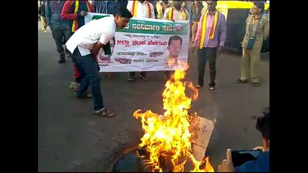 Belagavi border dispute maharashtra karnataka meeting in kolhapur on the instructions of PM modi